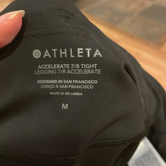 Athleta Black Accelerate 7/8 Tight Legging Medium - Picture 6 of 7